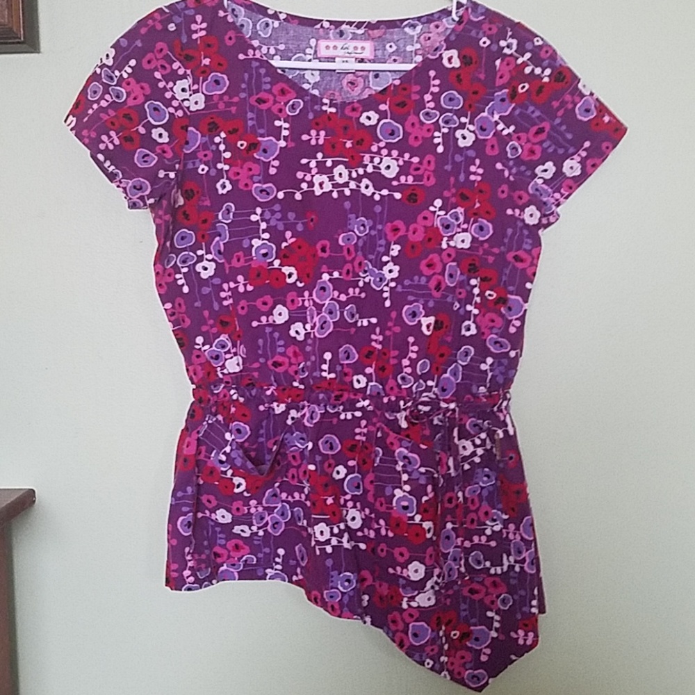 Koi asymmetrical scrub top/ uniform XS